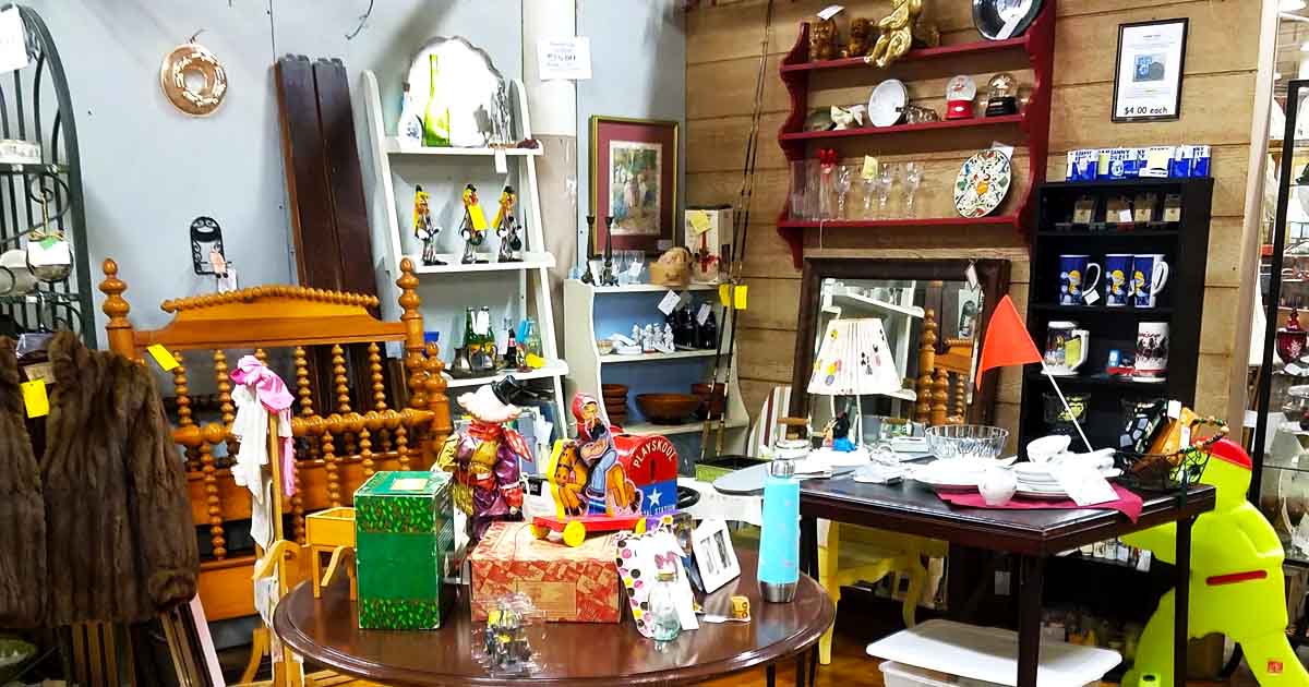 The Gigantic Antique Store In North Carolina Where $35 Fills Your Backseat With Treasures