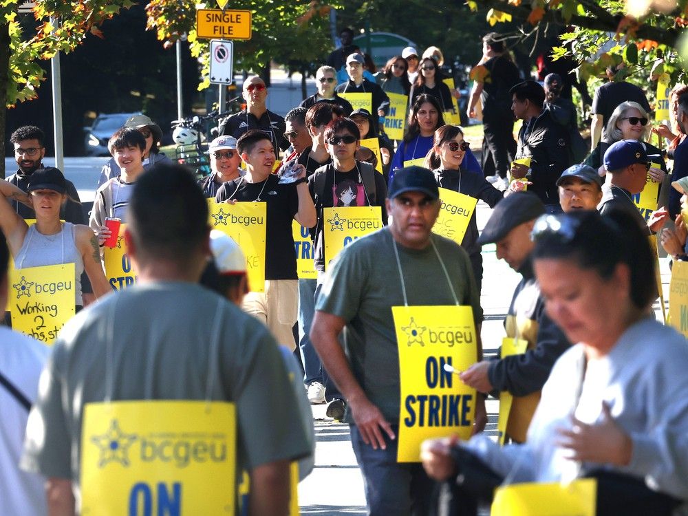 Unions to converge in downtown Vancouver in push for B.C. public service contract
