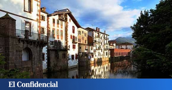 El pueblo de Navarra lleno de palacetes y casones medievales que es perfecto para visitar en octubre