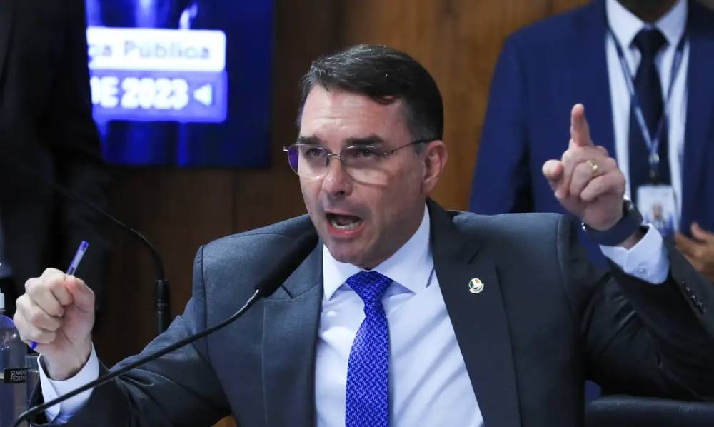 Aliados de Flávio apostam em união no 2º turno com Caiado, e PT vai tentar explorar divisão na direita