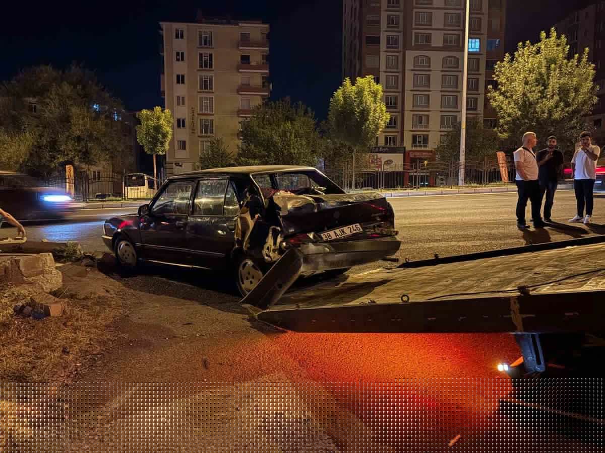 Kayseri'de Alkollü ve Ehliyetsiz Engelli Sürücü Kaza Yaptı, 65 Bin TL Ceza
