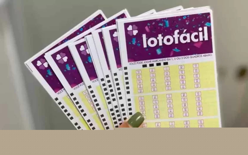 Lotofácil 3740 sorteia dezenas e prêmio de R$ 10 milhões; confira o resultado