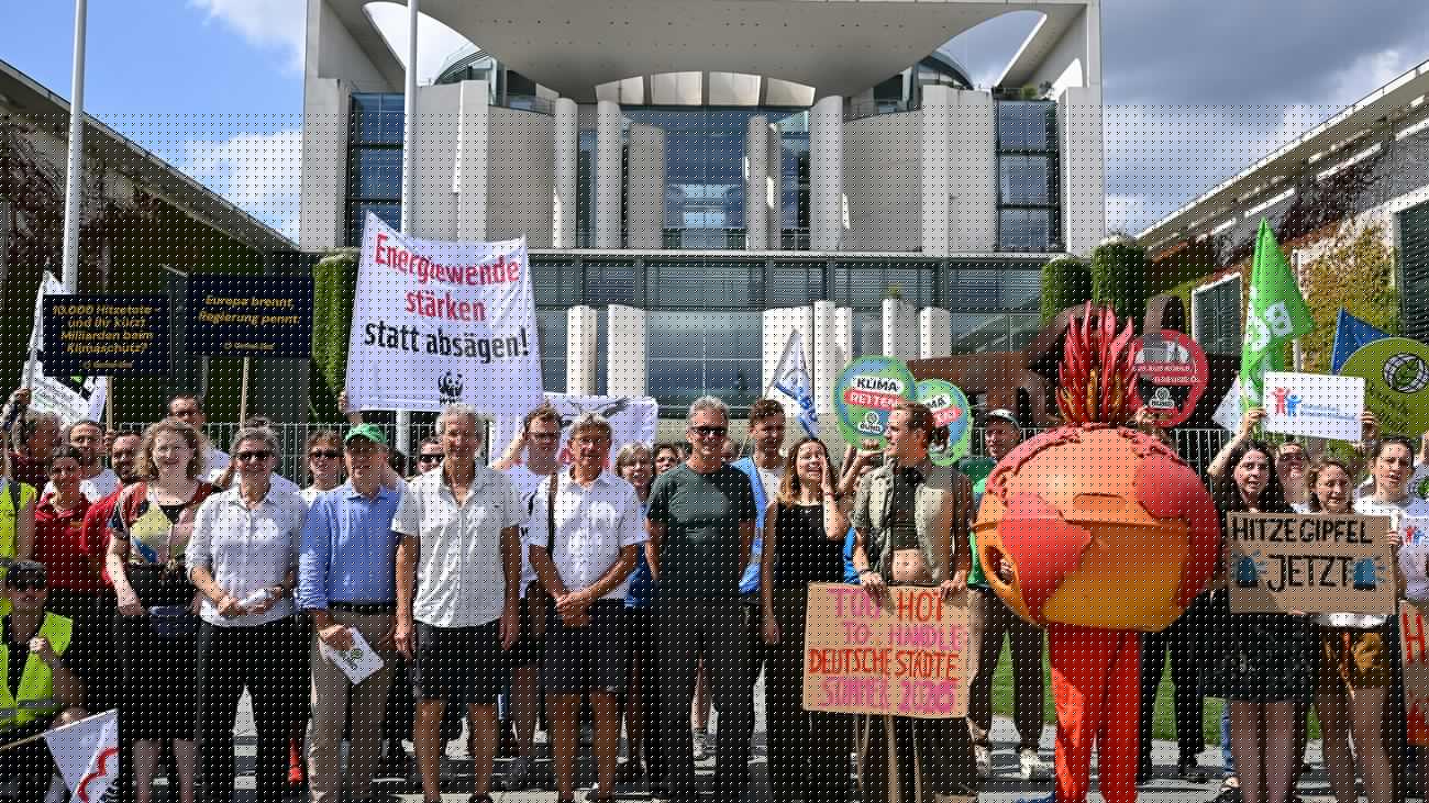 Fridays for Future: Demonstrierende in Berlin fordern mehr Hitze- und Klimaschutz