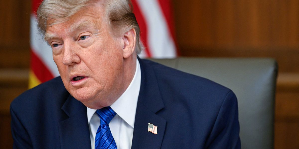 Trump's verbal tics at Camp David 'very likely' a signal of 'brain decline': expert