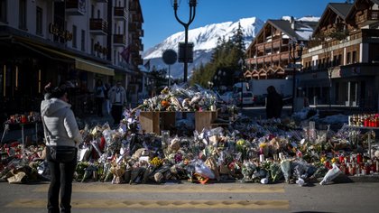 Dans l’enquête sur l’incendie de Crans-Montana, de nouveaux mis en cause après le couple Moretti