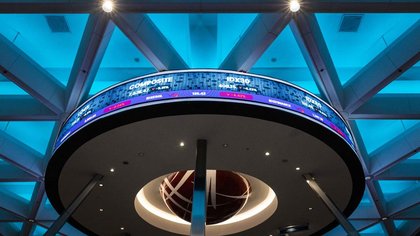 Trading Halt IHSG: Alarm Pasar Modal Indonesia di Tengah Tekanan Global dan Kepanikan Investor