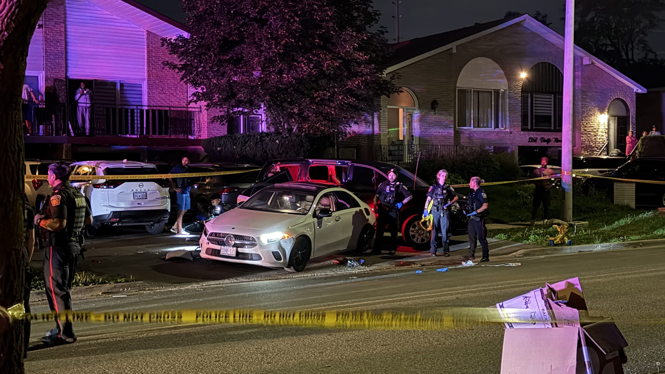 3 arrested after downtown Toronto gun call leads to fatal police shooting in Mississauga