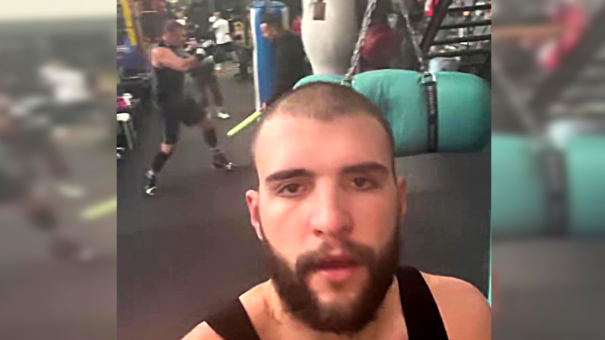 "DE SI, OČI MOJE" Veljko Ražnatović trenirao u nesvakidašnjem društvu, pokazao i kakva je atmosfera u sali (Video)