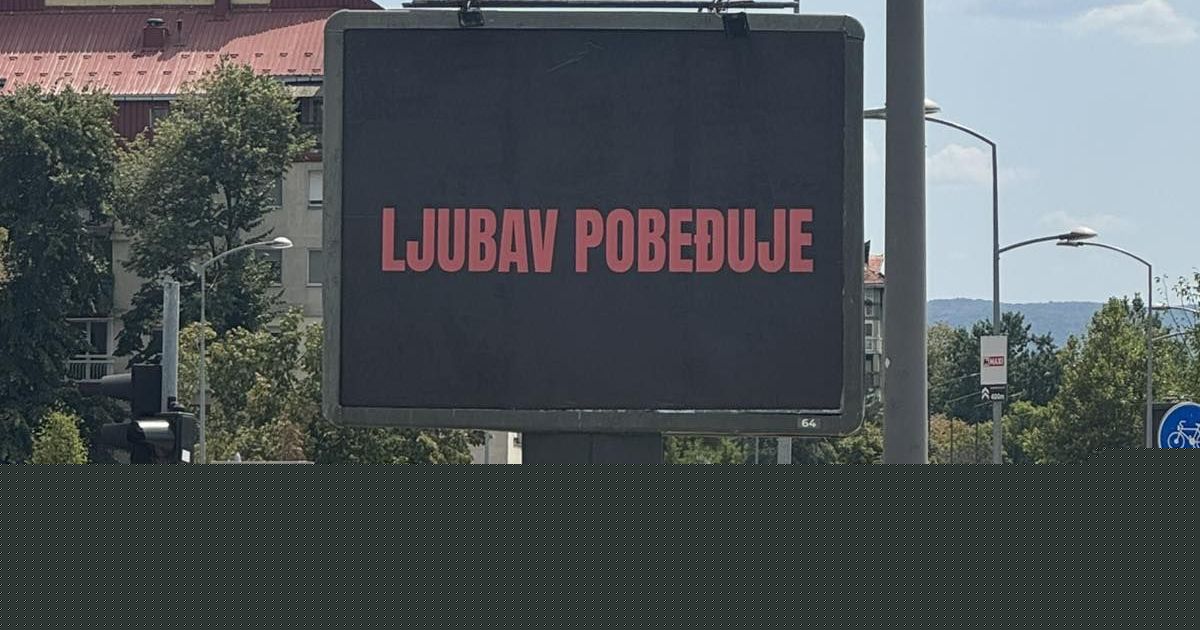 "Ljubav pobeđuje" - poruka koja zbunjuje javnost osvanula širom regiona