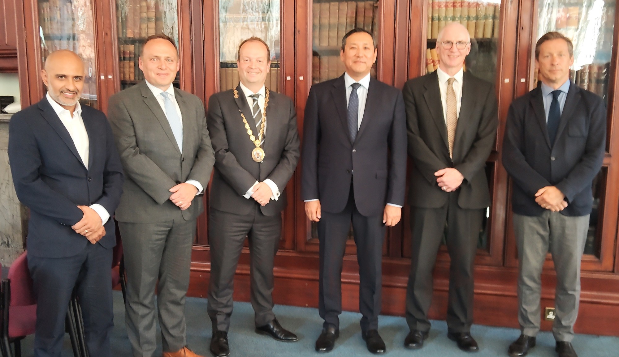 Warm welcome to strengthen ties between countries