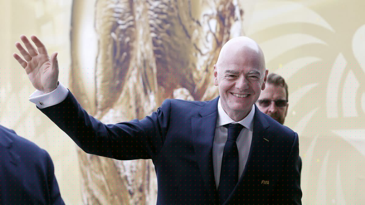 "Une attaque absolue contre le football ! " Le foot mondial se dresse contre Gianni Infantino : son projet d'ouvrir la FIFA à des investisseurs privés ne passe pas