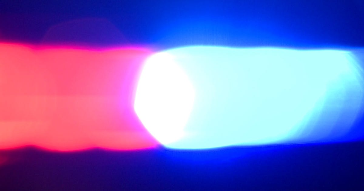 Driver flags down officer near I-285 ramp after passenger shot