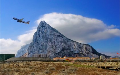 Madrid seizes gibraltar airspace, London furious