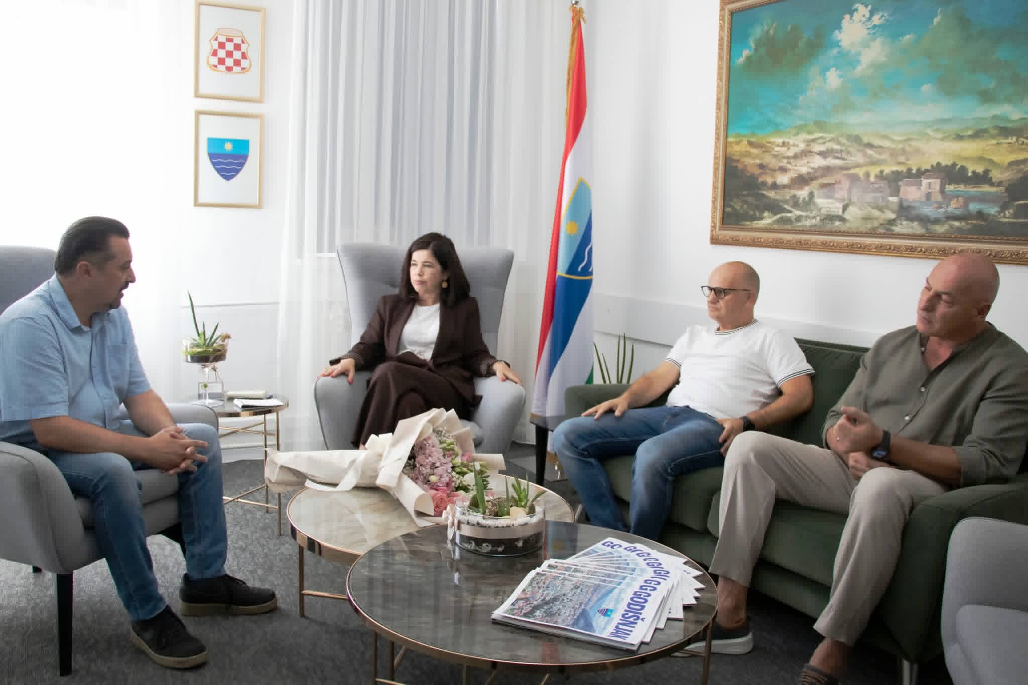 Premijerka Buhač primila košarkaše Zrinjskog te obećala potporu sudjelovanju u ENBL ligi
