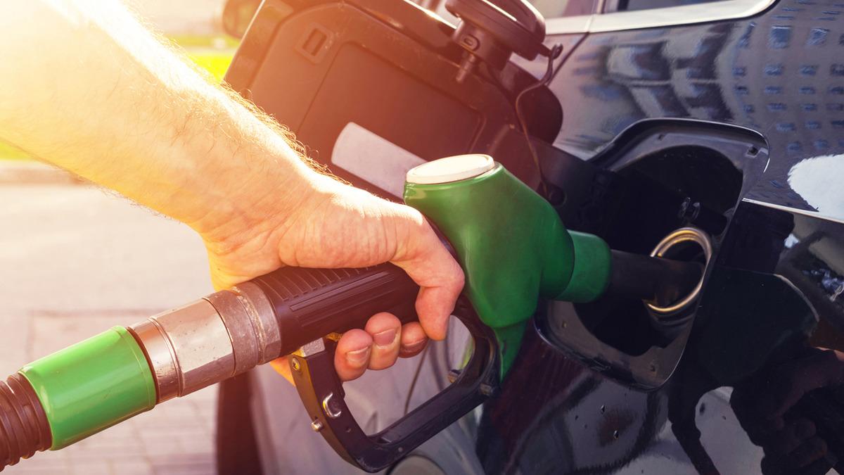Akaryakıta yapılan zam pompaya yansıdı: Bazı illerde motorin 81 TL'yi aştı