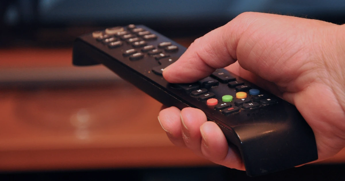 Ampere: Consumers spend half their day with media platforms