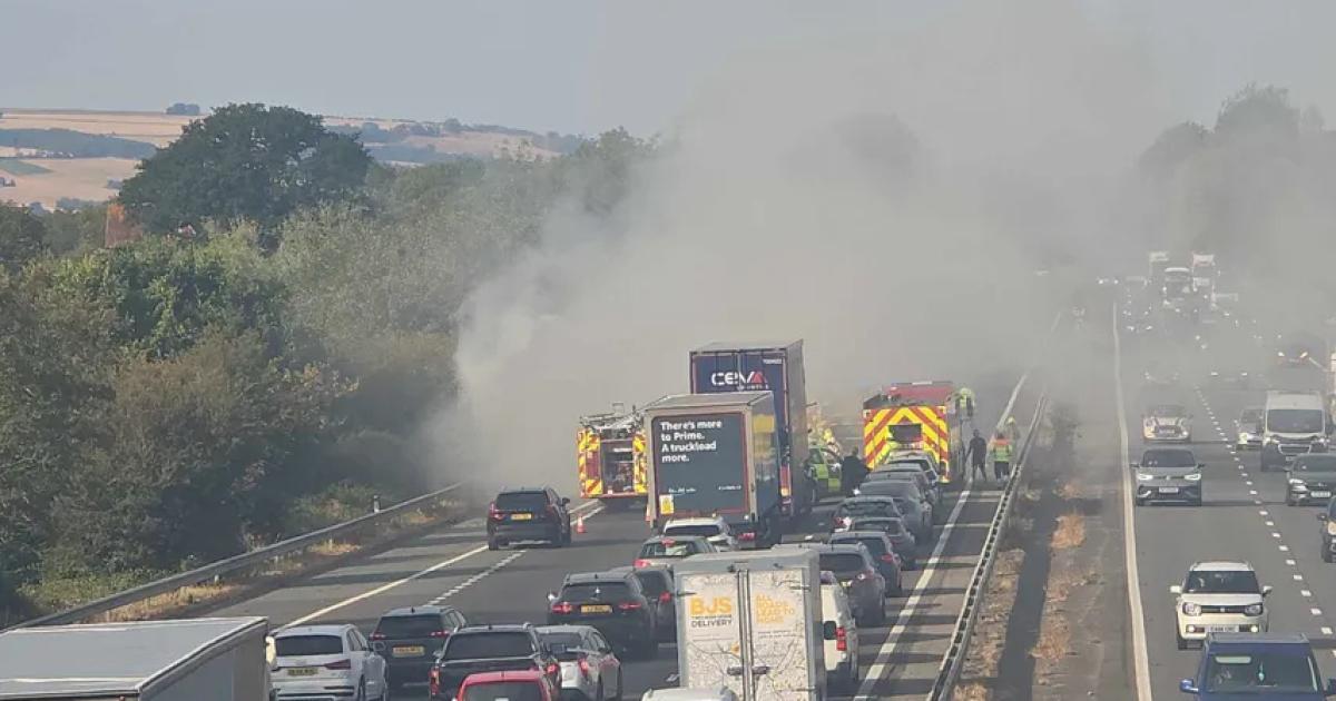 Dramatic pictures show plumes of smoke billowing across M5 after fire