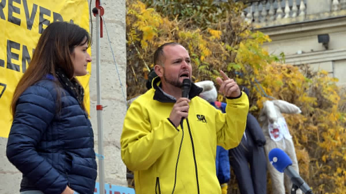 Face aux violents incendies, les agriculteurs du Lot-et-Garonne mettent la pression sur l'État et demandent de multiplier la construction de lacs collinaires