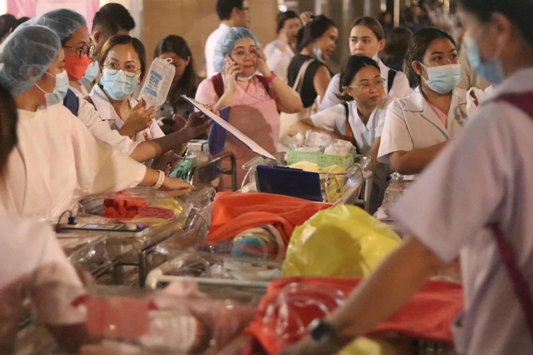 Nurses in Cebu Secure Infants from Nursery to Safety amid 6.9 Magnitude Earthquake