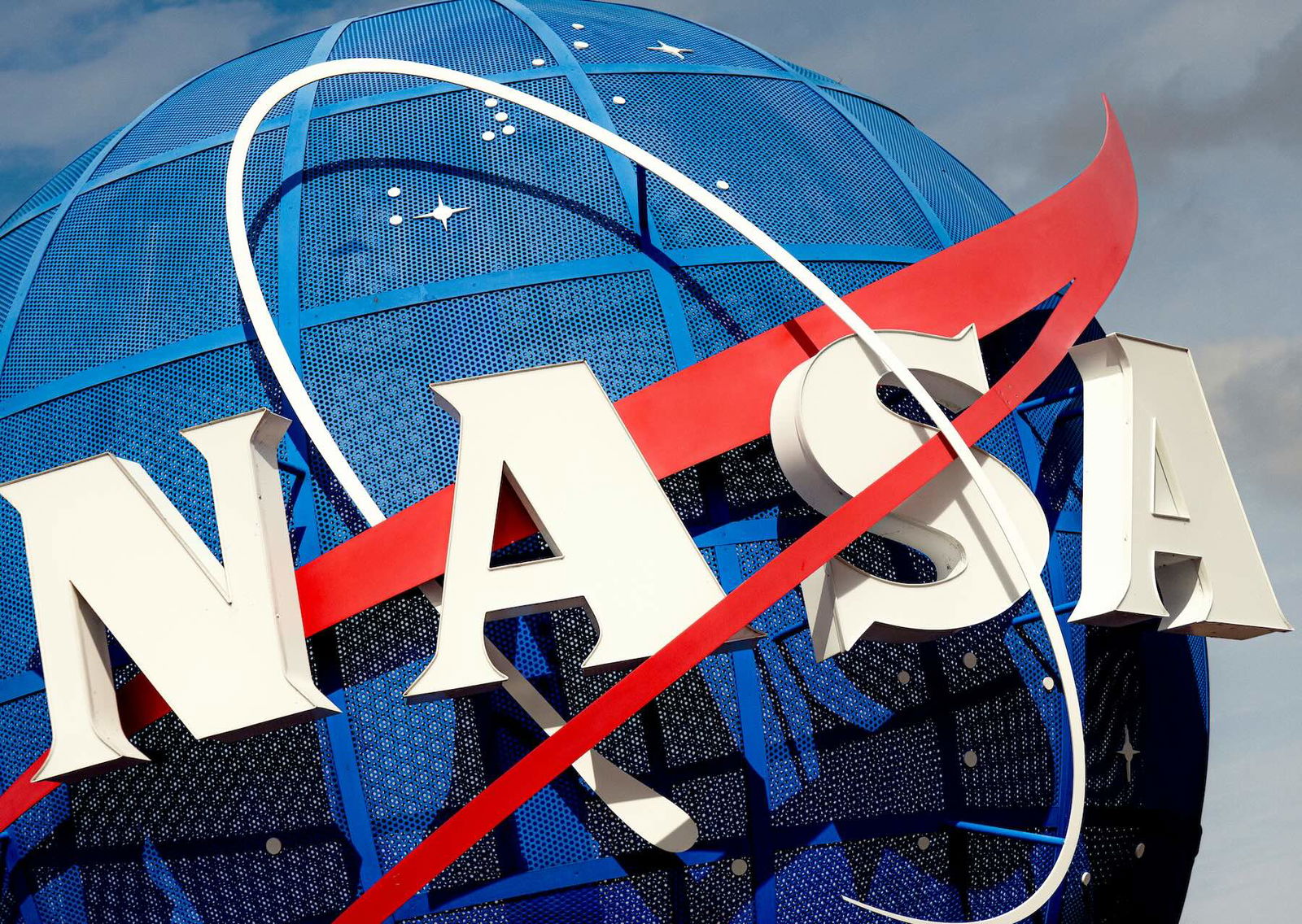 “We’re Going to See An Astronaut Death”: Government Report Issues Dire Warning Over Trump’s Budget Cuts to NASA