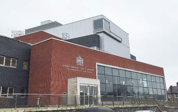 Suspended sentence for drunken police officer assaults in Dolgellau