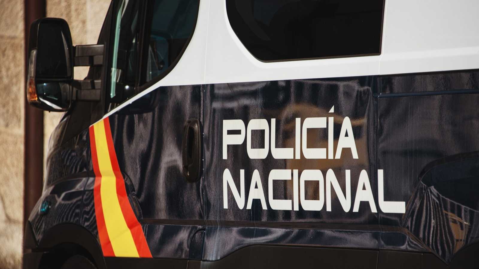 Squatters spark outrage by calling police on three burglars trying to break into ‘their’ home in Malaga town