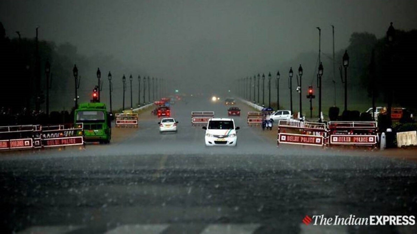 Delhi News Live Updates: IMD forecasts light to moderate rain across NCR, CEC to hold meeting today
