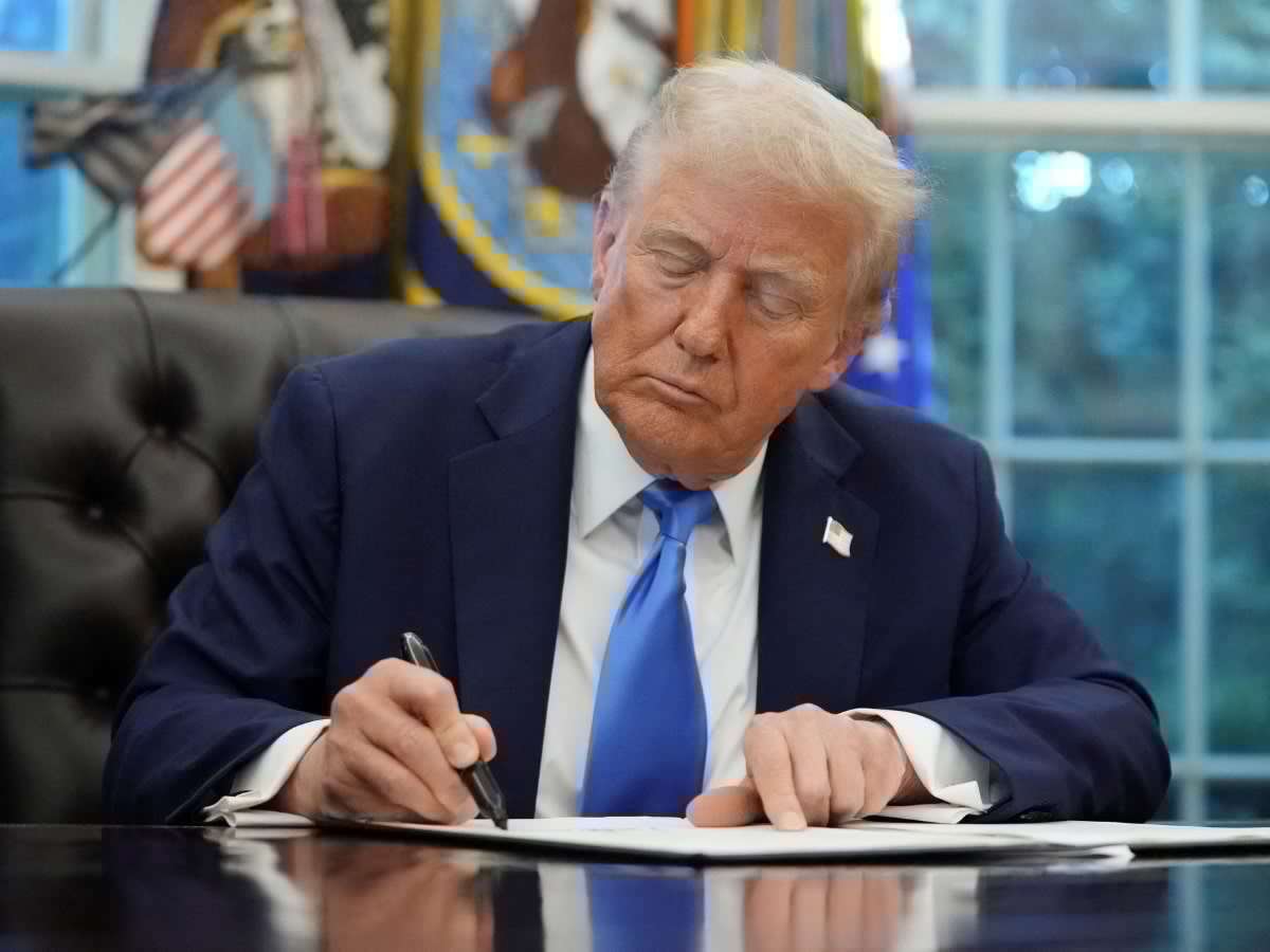 Comment on Trump designates anti-fascism as terrorism – and every protest against his ICE thugs by Dave Hansell