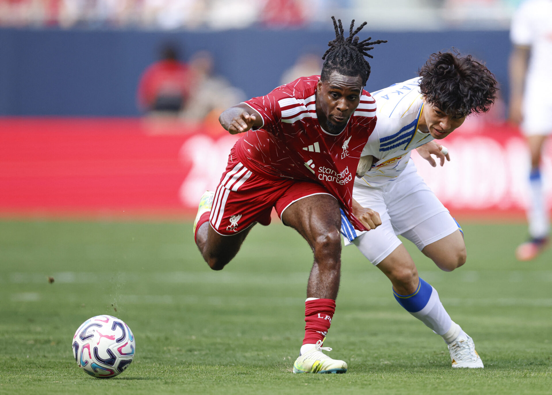 Andoni Iraola shares the likelihood of Jeremie Frimpong being injured after substitution request vs Leeds
