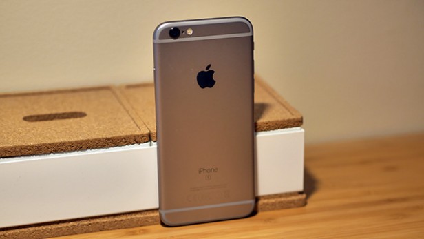 Apple will replace your iPhone battery on the cheap — even if you don’t need one