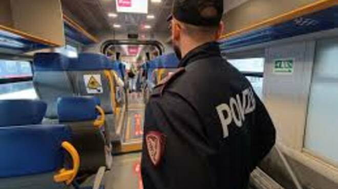 Tare derubato sul treno dopo il funerale di Baresi: arrestato il ladro