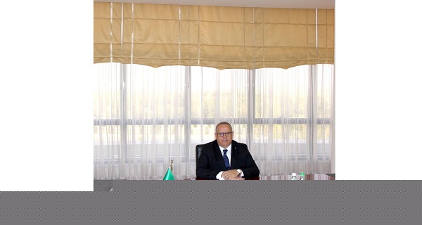В Туркменистане приняли верительные грамоты нового посла Алжира