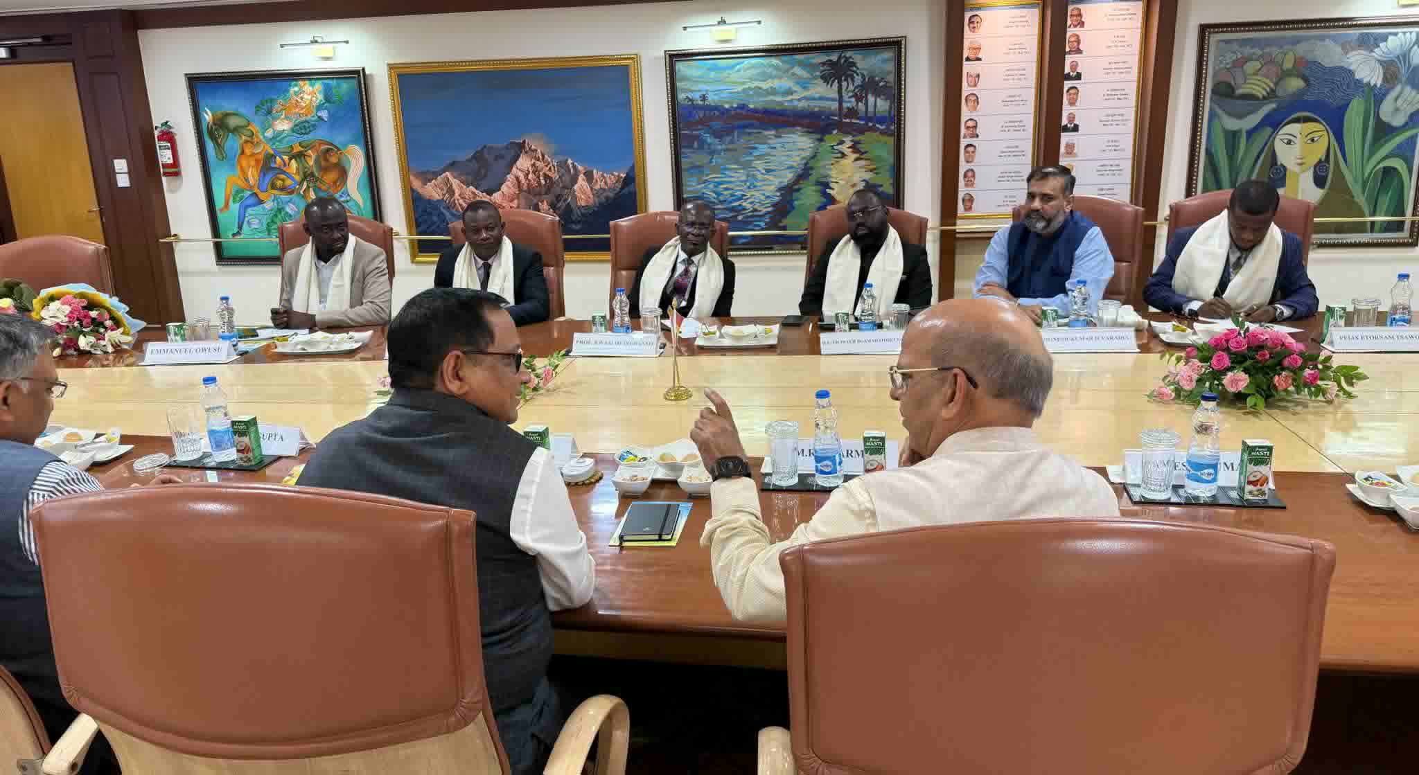 IFFCO Explores Agricultural, Cooperative Partnership with Ghana