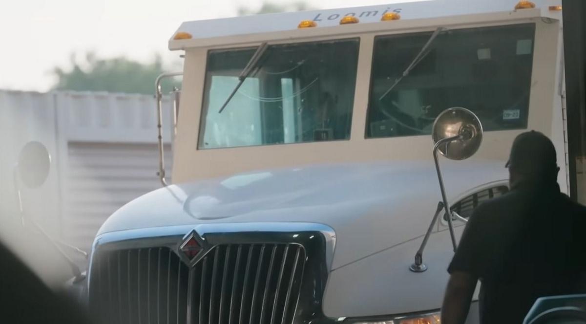 2 Hospitalized After Crash With Armored Truck In Hudson Valley