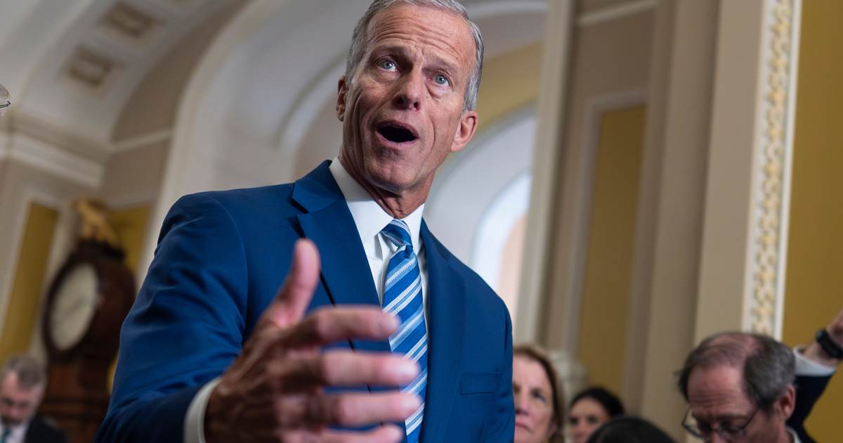 John Thune Gave the Double Bird to the GOP Base Saturday Morning