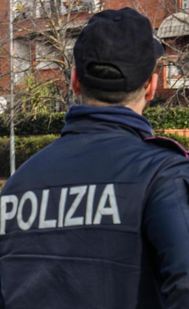 Rapinò un tassista abusivo: rinviato a giudizio