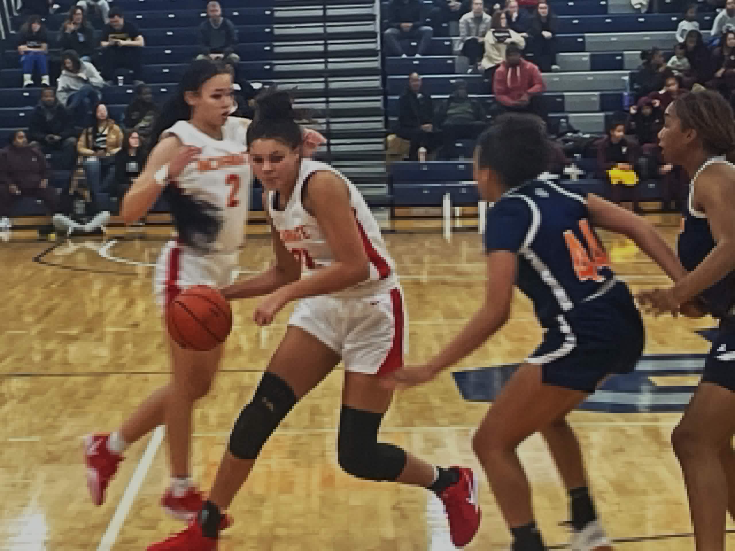 Top girls prep basketball standouts make college commitments