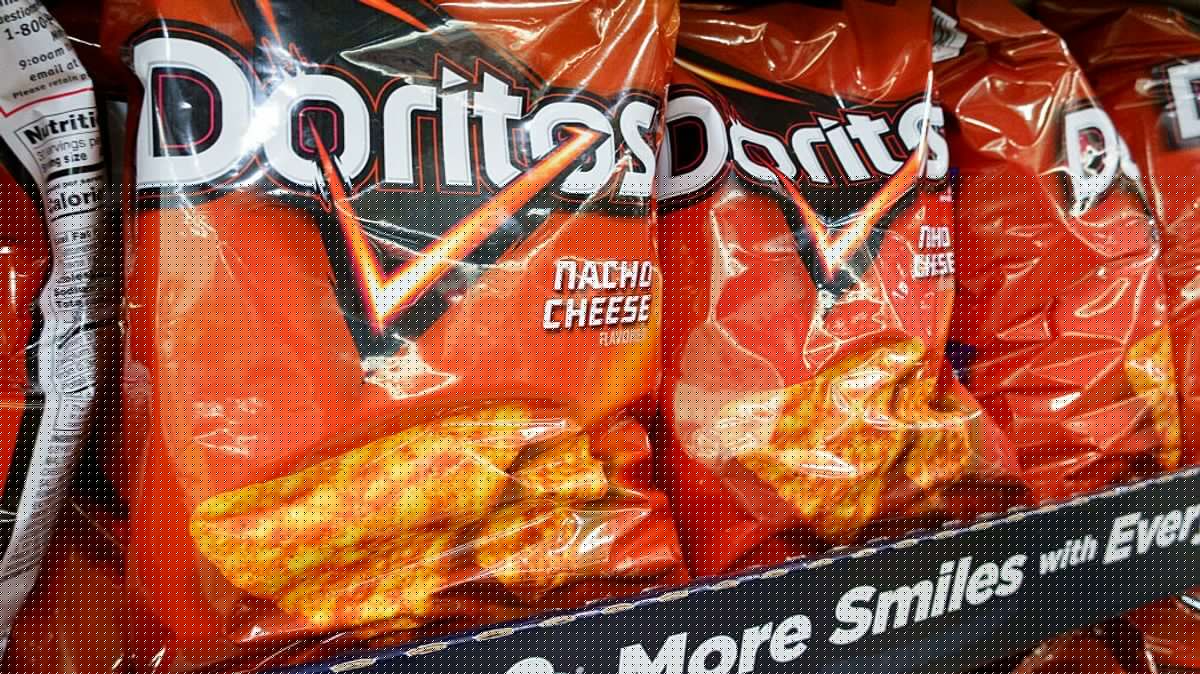 Teacher tries to get child to eat less Doritos and encourages him toward healthier snacks, so of course the father does the sensible thing and sues the school for £16K (possible nsfw content on page) [Stupid]