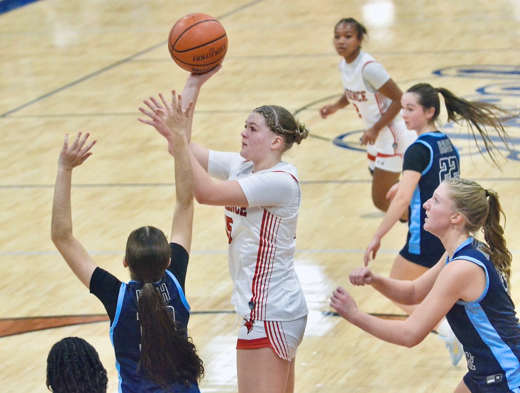 Lawrence girls basketball rallies to defeat Steinert in CVC Valley Division thriller