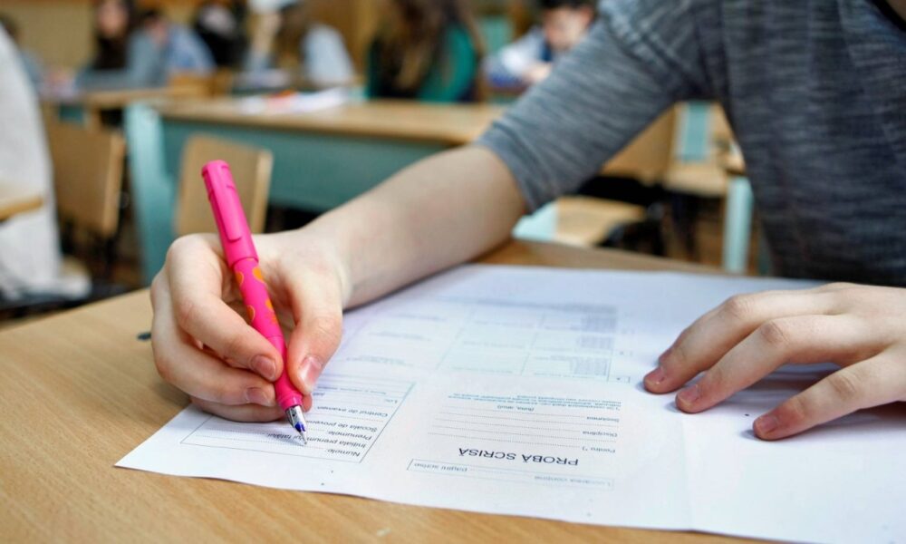 Bacalaureat 2026, sesiunea de toamnă. Subiectele și baremul de corectare la matematică și istorie