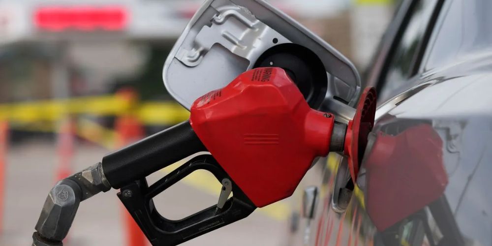 Dangote Slashes Petrol Price By N50/Litre, Diesel By N80