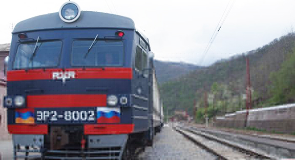 Pashinyan Demands Russia Cede Control of Railways