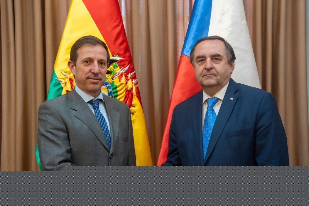 Návštěva velvyslance P. Bechného v Bolívii v souvislosti s ukončením jeho diplomatické mise