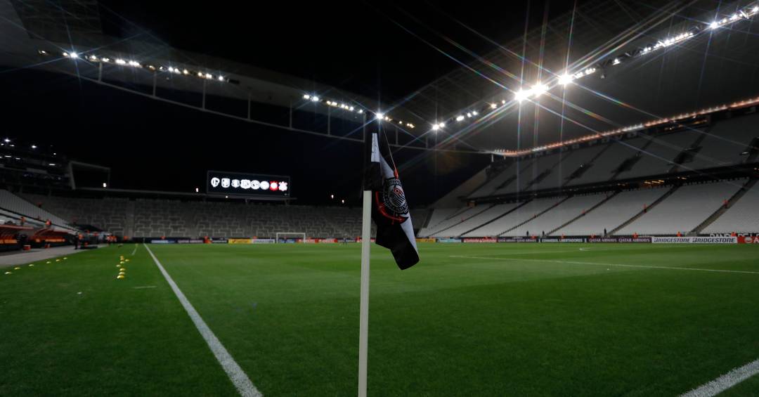 Corinthians x Flamengo no Brasileirão: onde assistir, horário e escalações