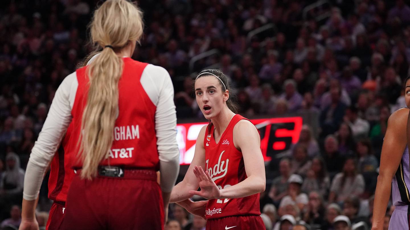 Clark Gets 'Bad' Technical, Carrington Ejected for Cunningham Foul: Fever Takeaways