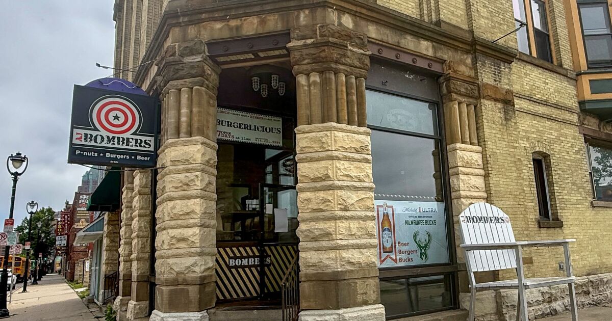 AJ Bombers announces November closing date after 16 years in Milwaukee