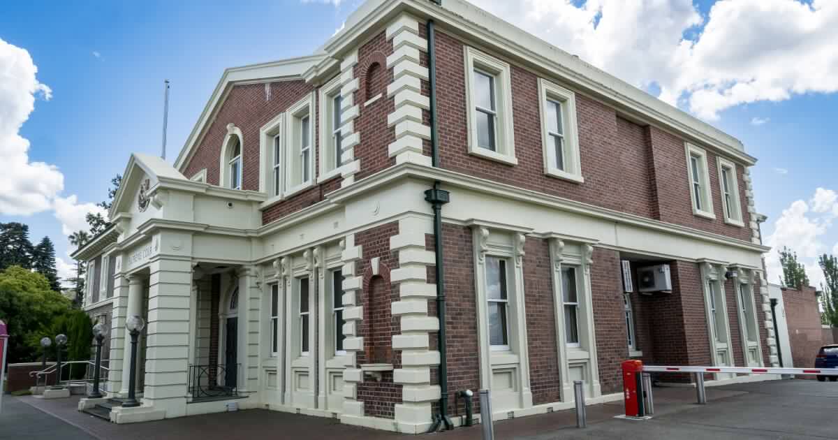 Man allegedly sexually abused underage stepdaughter and 5yo girl, jury told