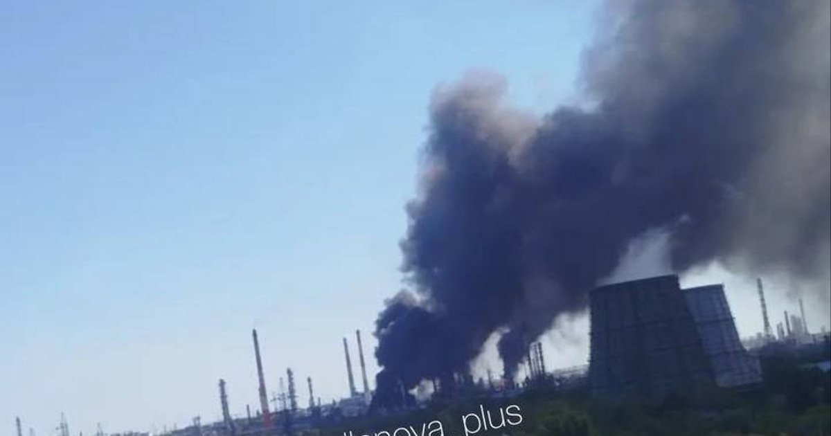 НПЗ "Орскнефтеоргсинтез" был поражен Силами обороны, зафиксирован пожар, - Генштаб
