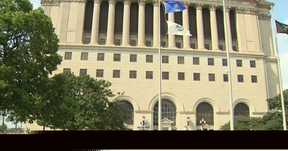 Child sex assault, longtime Milwaukee radio fixture accused