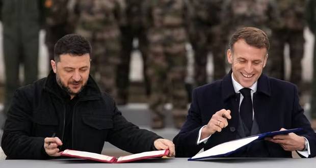 Visite en France : Macron et Zelensky signent un accord colossal pour l’achat de 100 Rafale par l’Ukraine